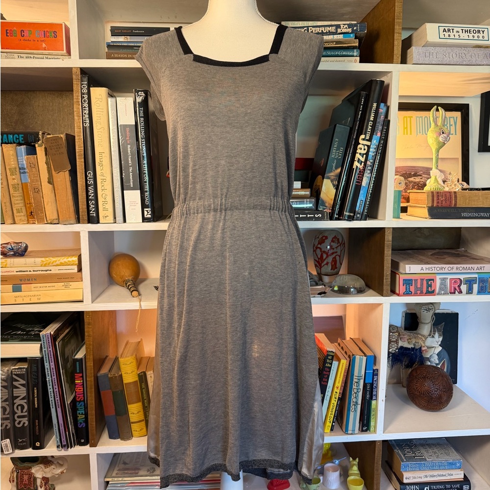 Women's Gray Sleeveless Casual Dress